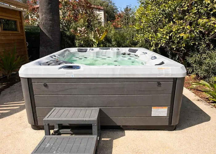 Clemarine - Piscine & Jacuzzi Villa *